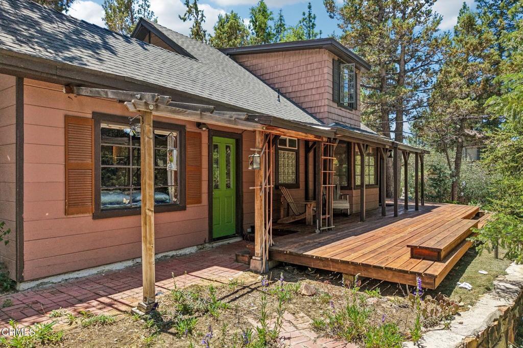 42795 Cougar Road Property Photo 1