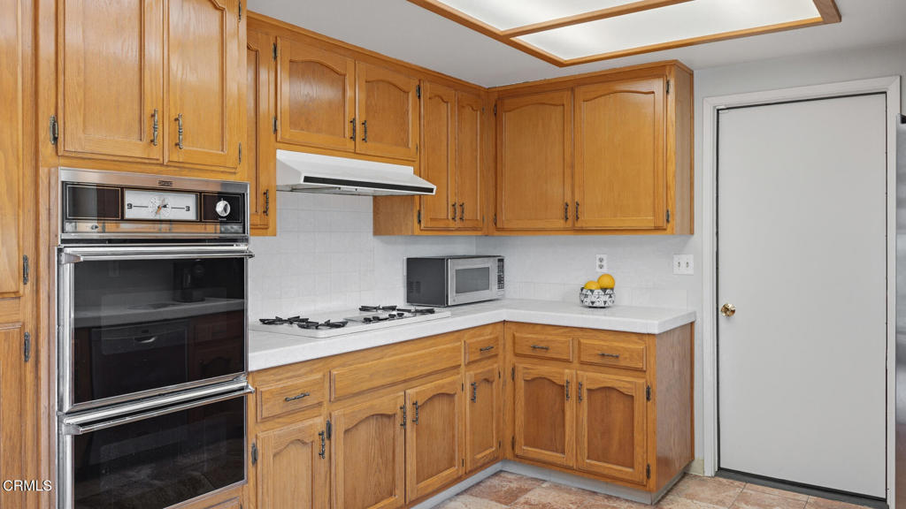 1940 Viborg Road Property Photo 11