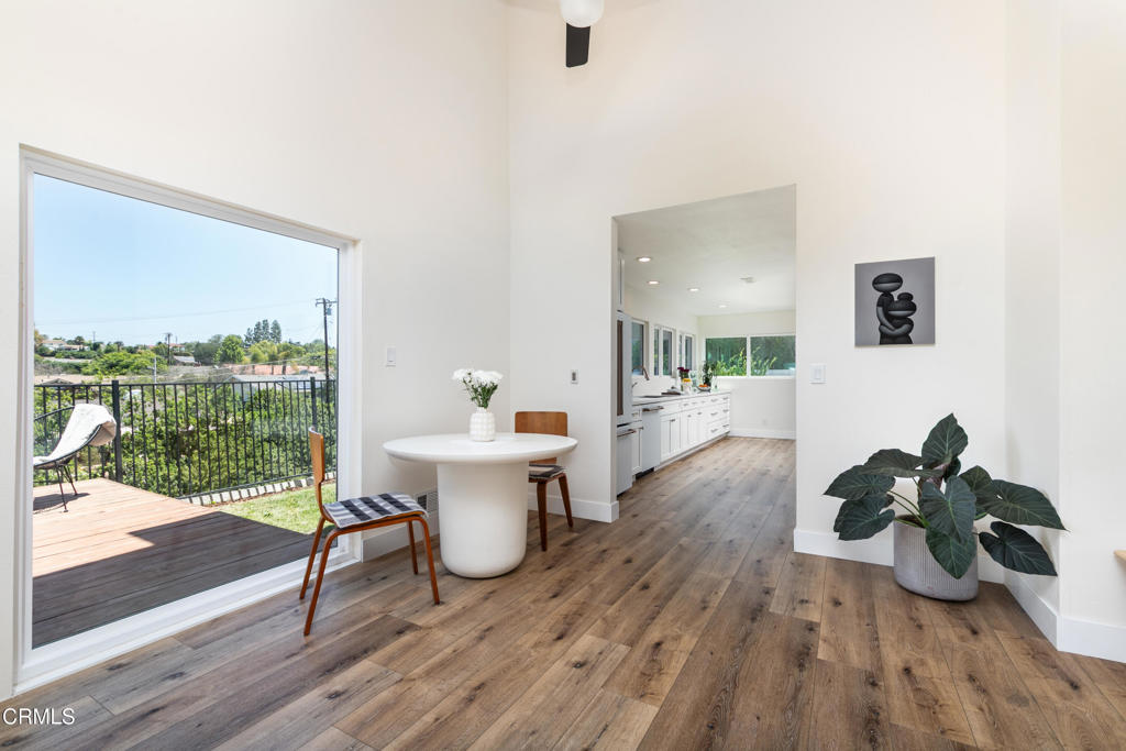 193 W Sidlee Street Property Photo 7