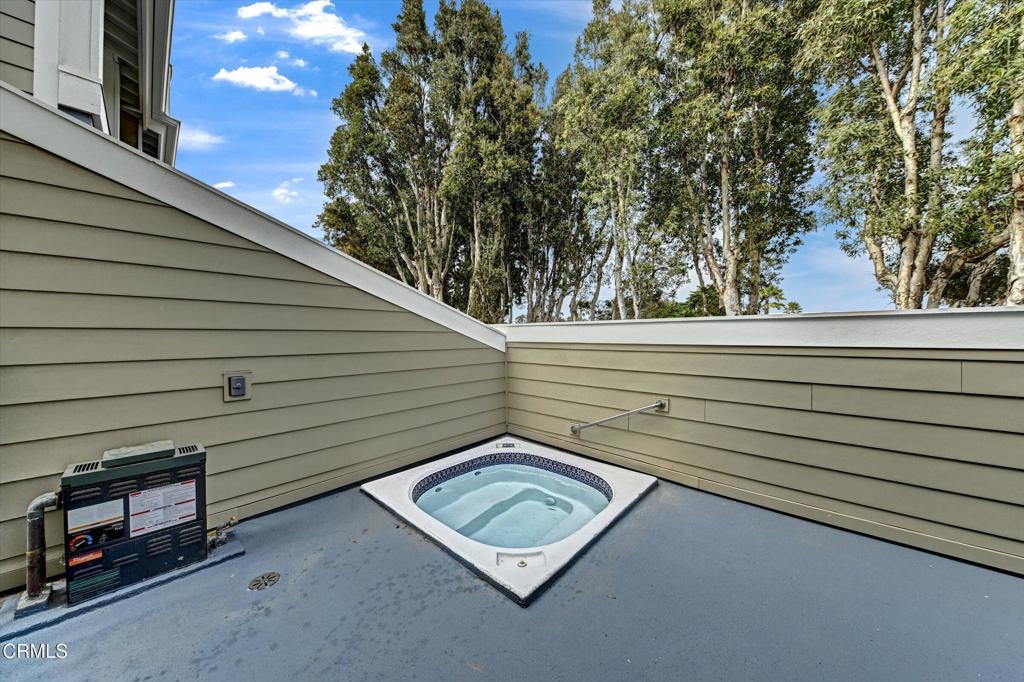 2831 Harbor Boulevard Property Photo 6