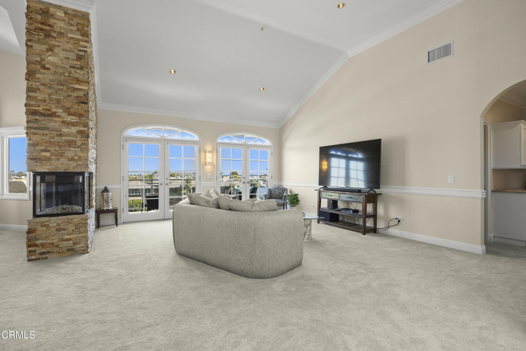 4252 Harbour Island Lane Property Photo 13