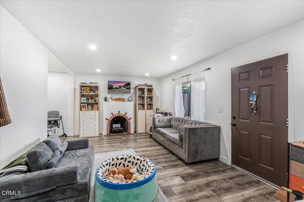 1155 Richmond Road Property Photo 4