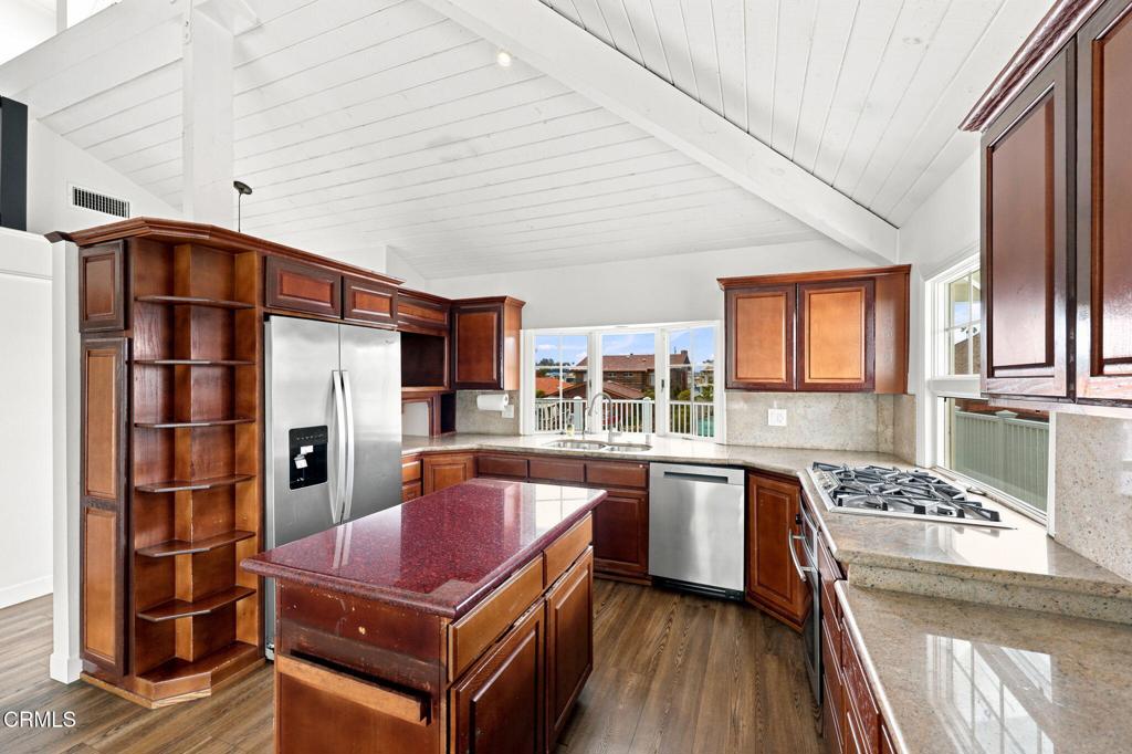 3089 Bayshore Avenue Property Photo 14