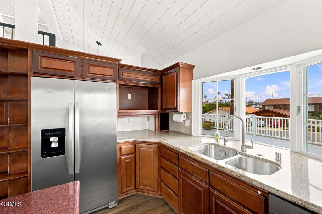 3089 Bayshore Avenue Property Photo 16