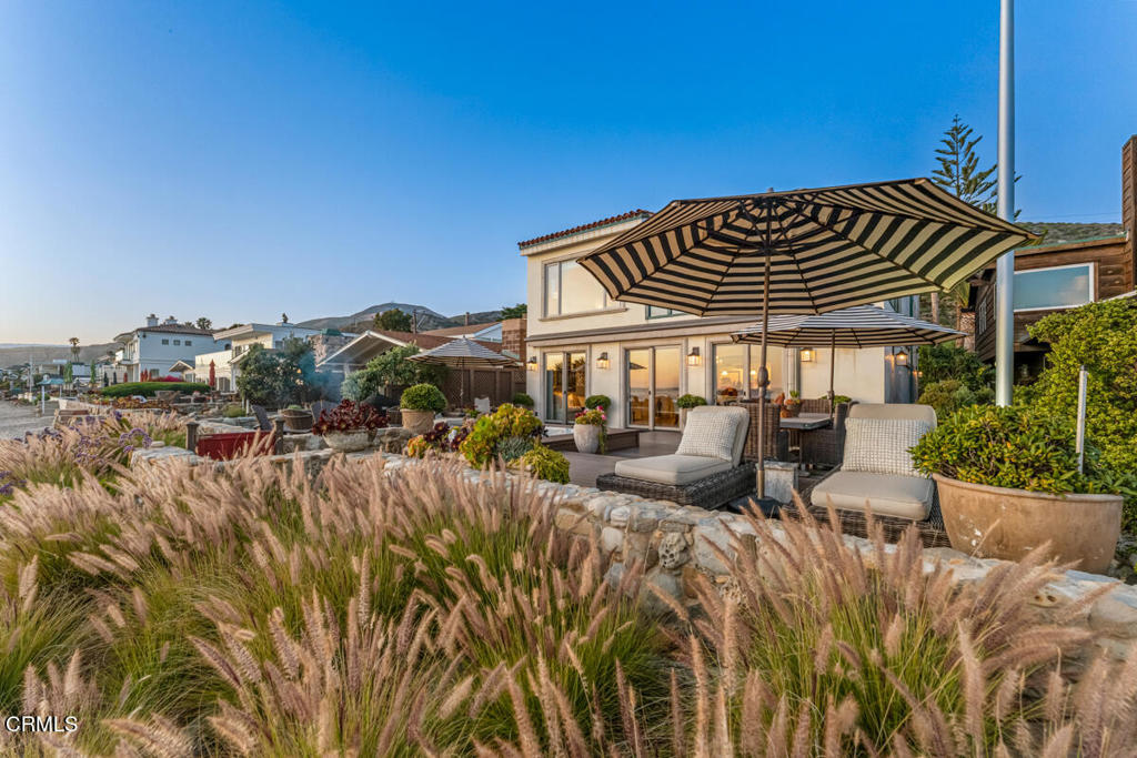 5390 Rincon Beach Park Drive Property Photo 3