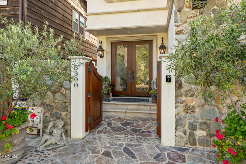 5390 Rincon Beach Park Drive Property Photo 11