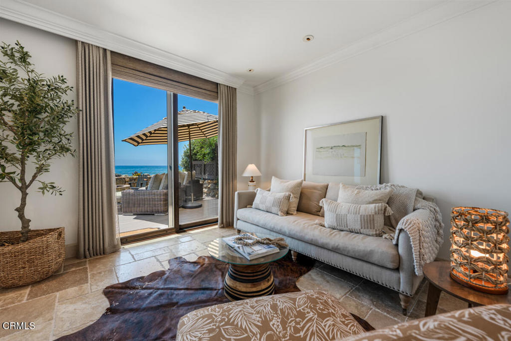 5390 Rincon Beach Park Drive Property Photo 17