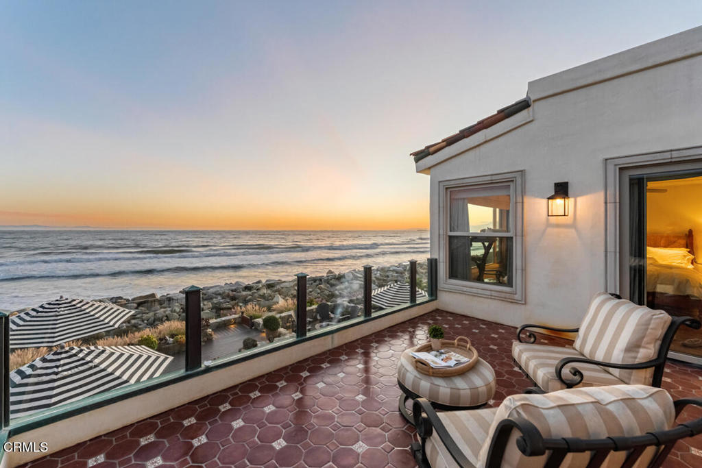 5390 Rincon Beach Park Drive Property Photo 37