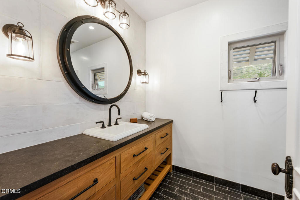 5390 Rincon Beach Park Drive Property Photo 44