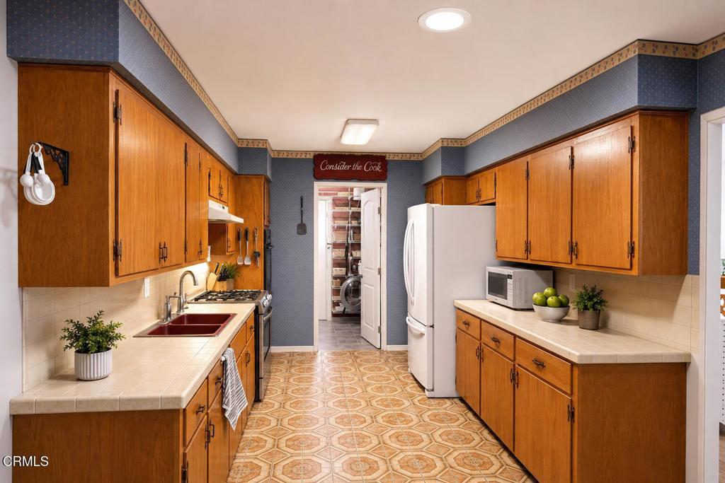 1707 Hedon Circle Property Photo 3