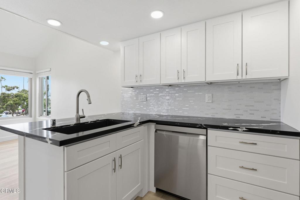 3664 Sunset Lane Property Photo 25