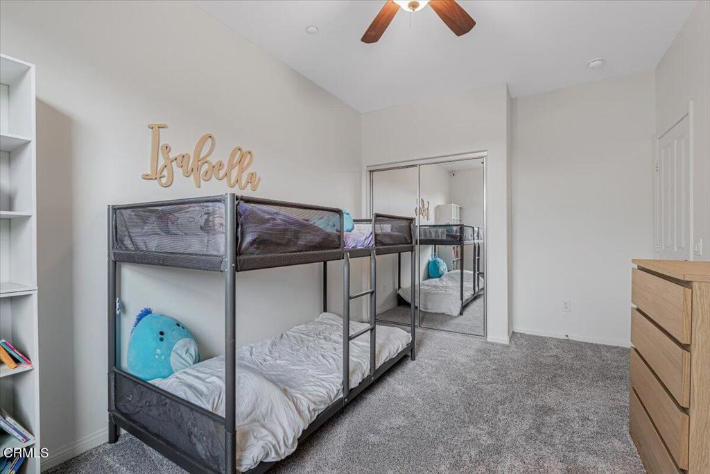 3027 N Oxnard Boulevard Property Photo 25