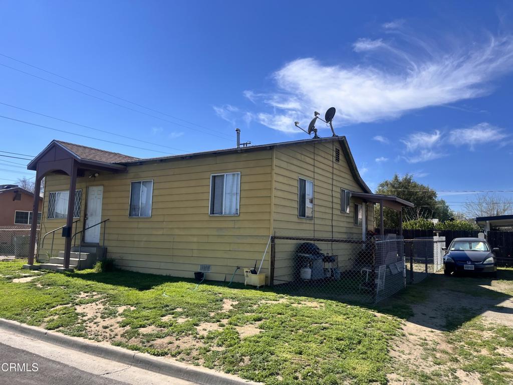 296 E Coolidge Street Property Photo 4