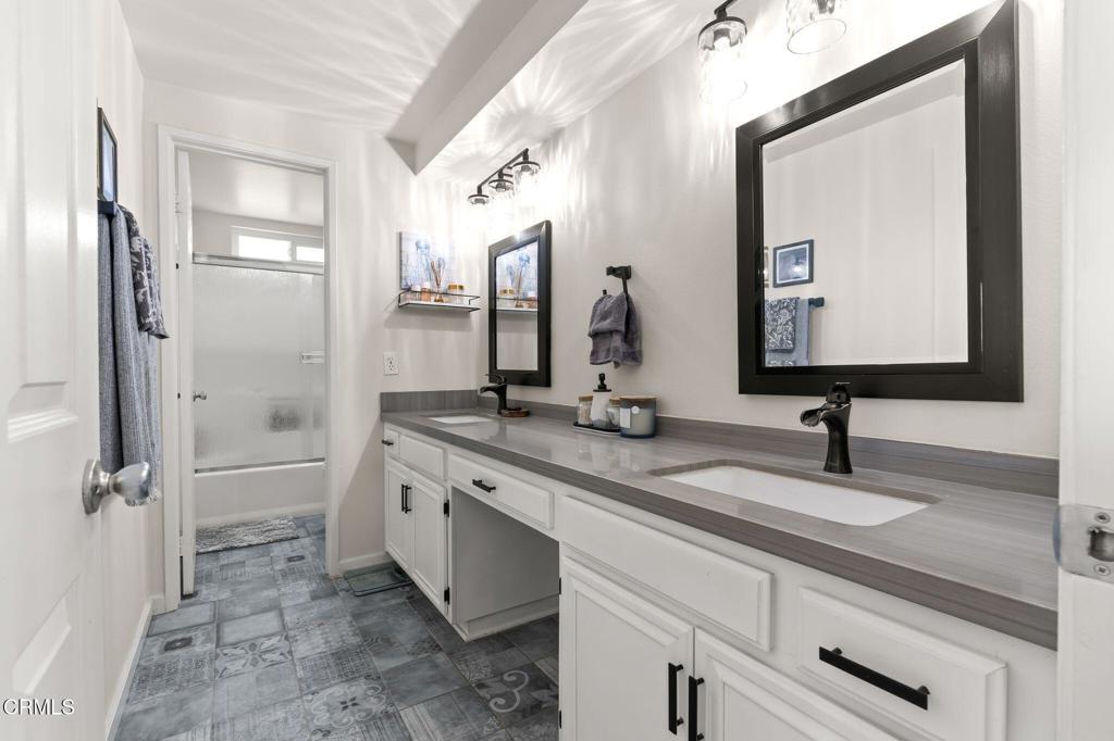 2425 Panama Drive Property Photo 18