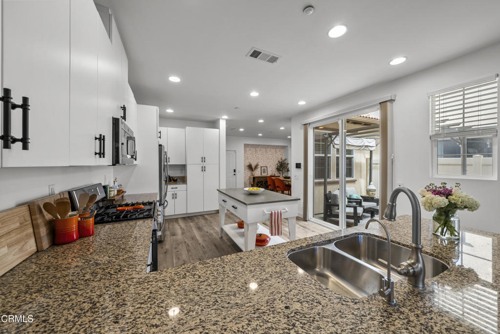 731 Forest Park Boulevard Property Photo 12