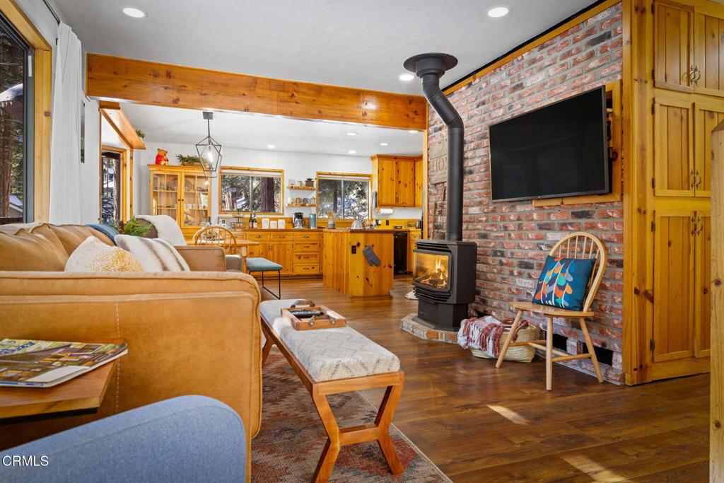 42031 N Evergreen Road Property Photo 8