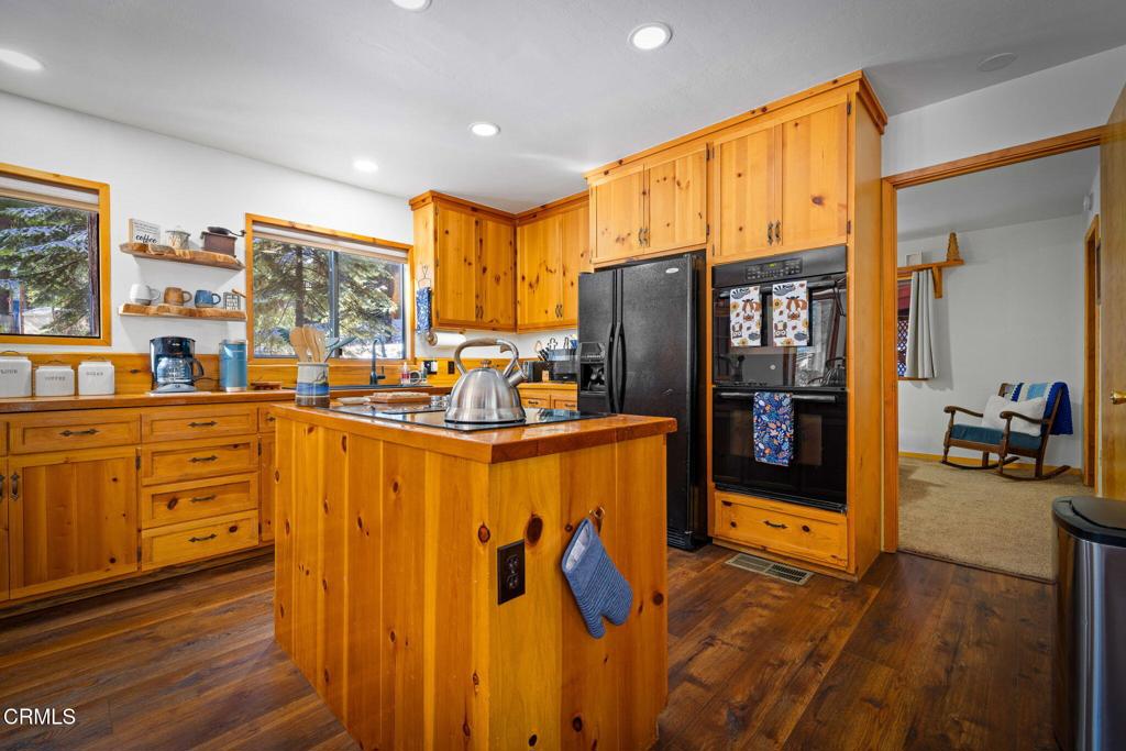 42031 N Evergreen Road Property Photo 23