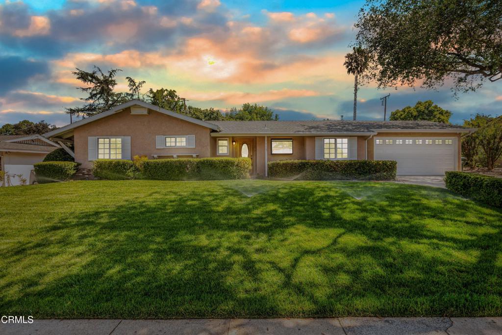 1485 E Avenida De Los Arboles Property Photo 1