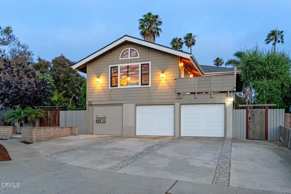 950 Seaside Court Property Photo 1