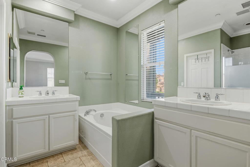 324 Kiawah River Drive Property Photo 12