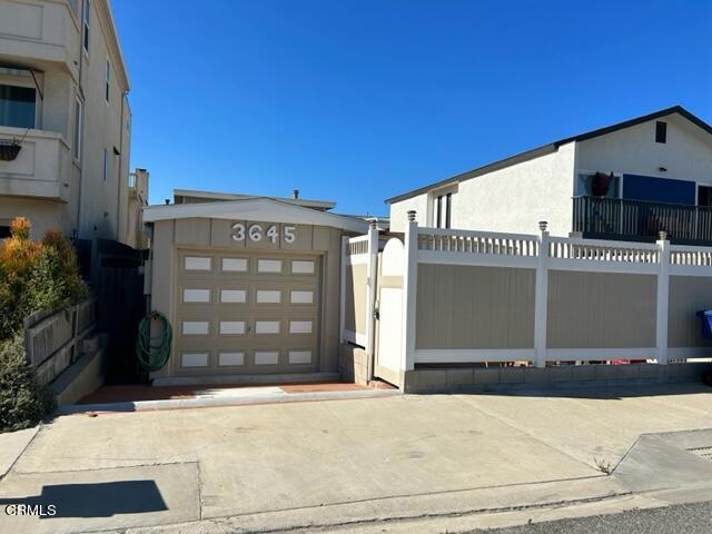 3645 Sunset Lane Property Photo 1