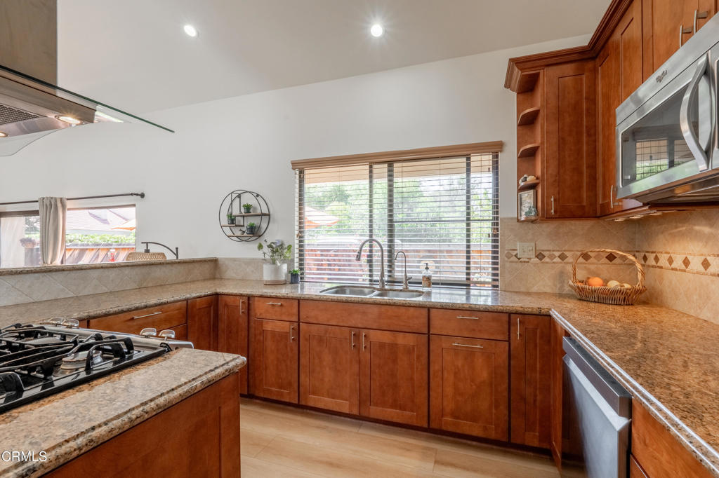 211 N Carillo Road E Property Photo 5
