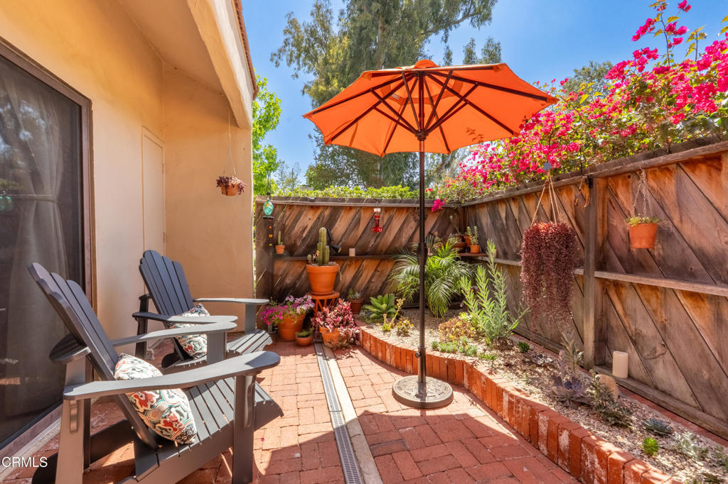 211 N Carillo Road E Property Photo 8