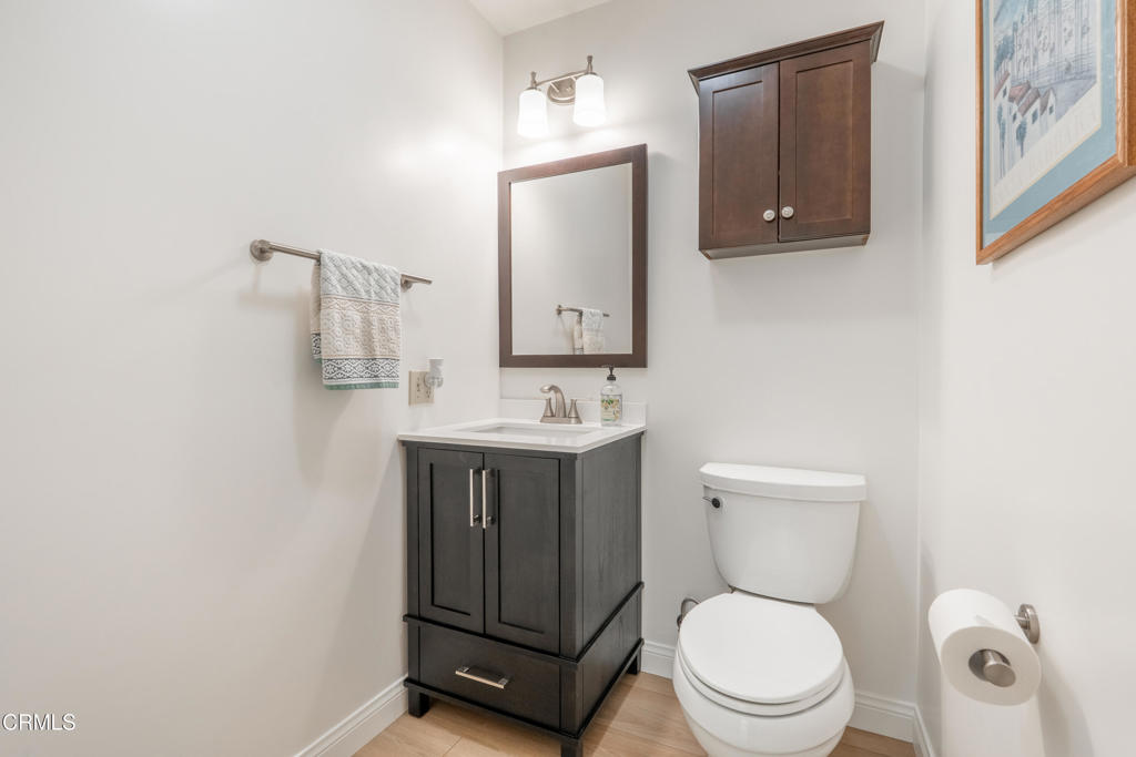 211 N Carillo Road E Property Photo 12
