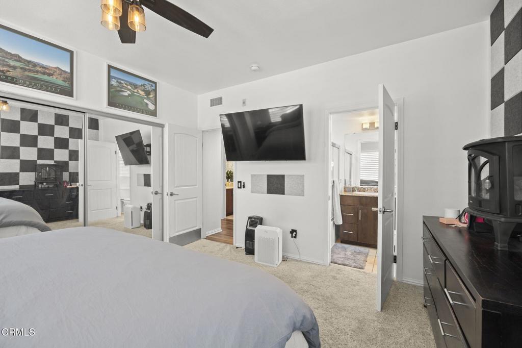 351 Riverpark 301 Property Photo 14