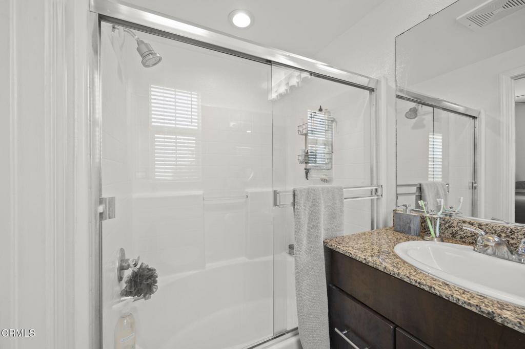 351 Riverpark 301 Property Photo 16