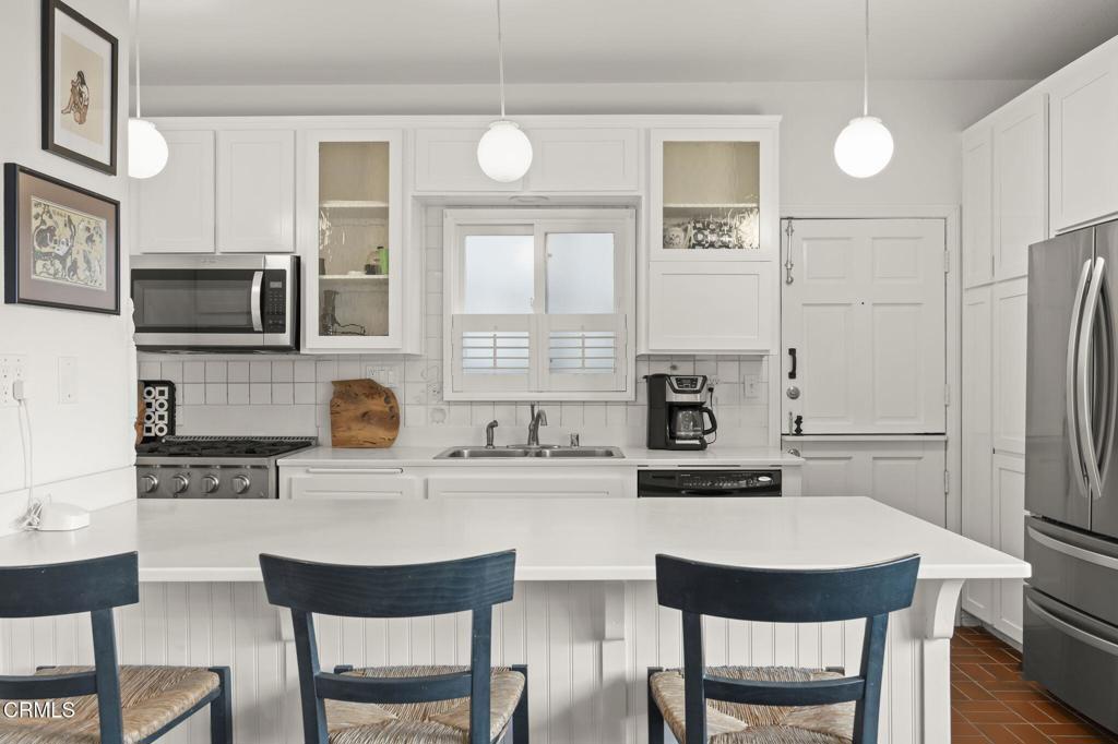 3541 Ocean Drive Property Photo 12