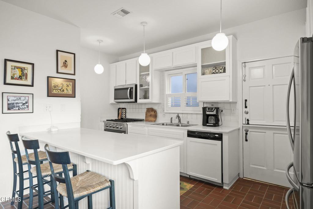 3541 Ocean Drive Property Photo 14