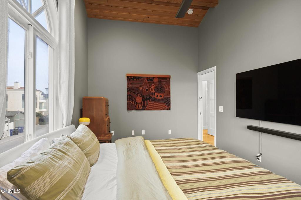 3541 Ocean Drive Property Photo 26