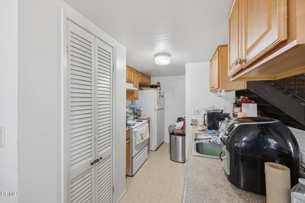 2643 Sextant Avenue Property Photo 5