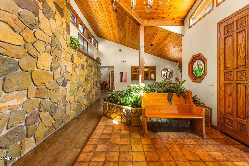 10681 Encino Drive Property Photo 7