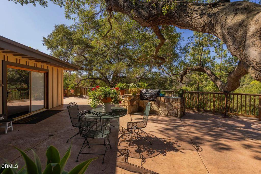 10681 Encino Drive Property Photo 10