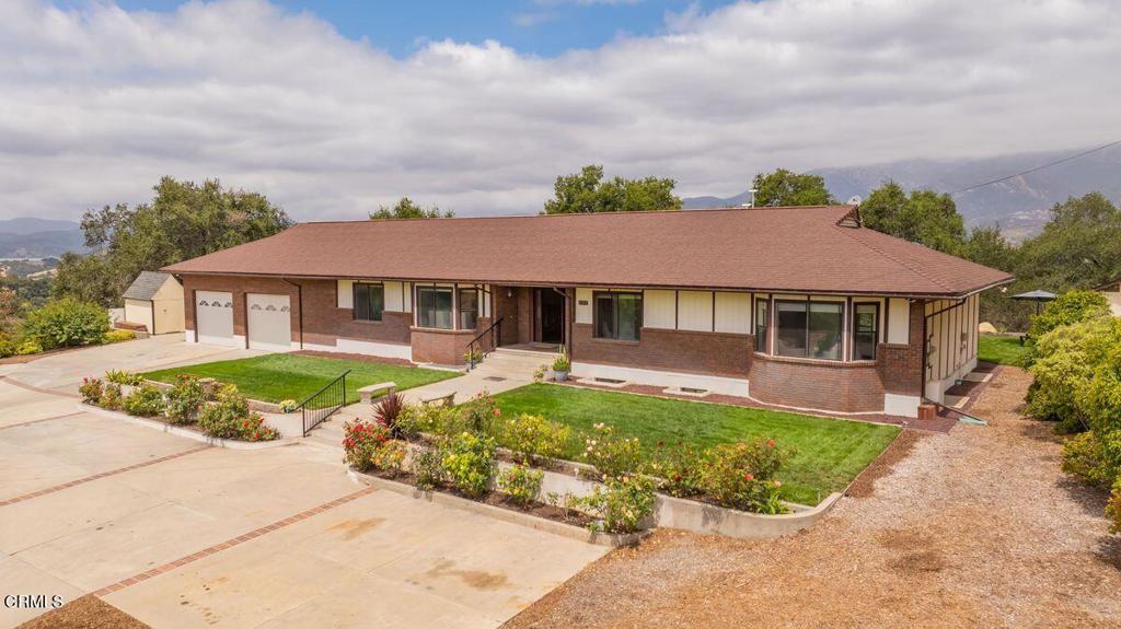 2999 Valley Meadow Drive Property Photo 4