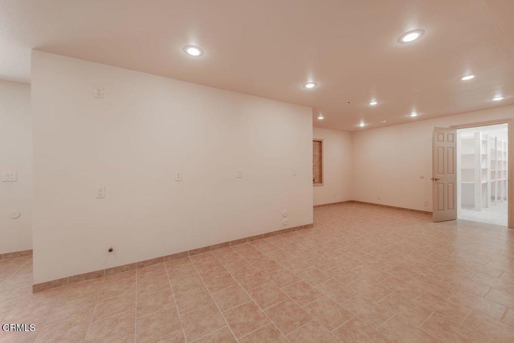 2999 Valley Meadow Drive Property Photo 17