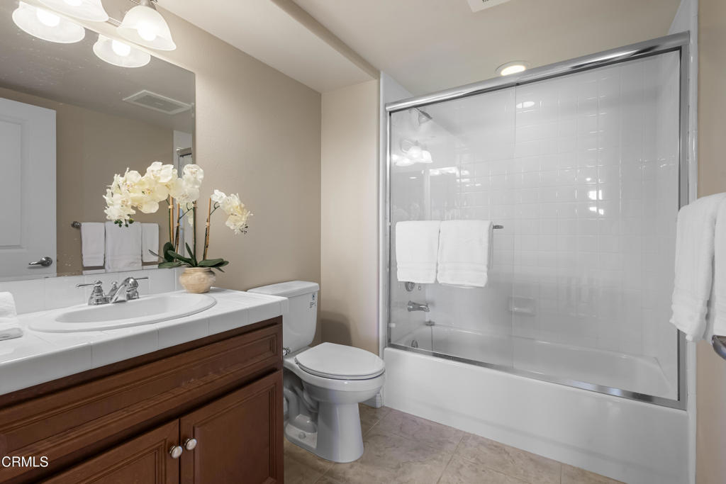 4282 Tradewinds Drive Property Photo 12