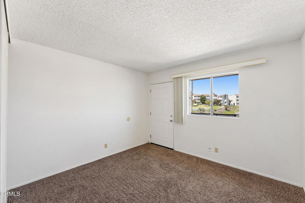 246 E Surfside Drive Property Photo 11