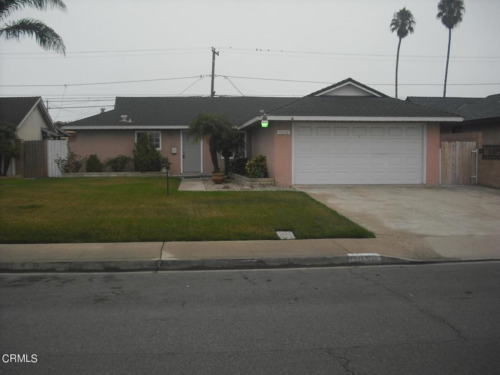 1836 N 7th Place Property Photo 1
