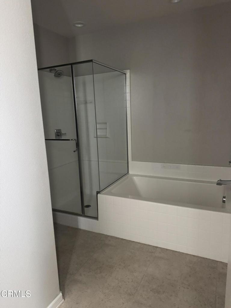 3644 Islander Walk Property Photo 10
