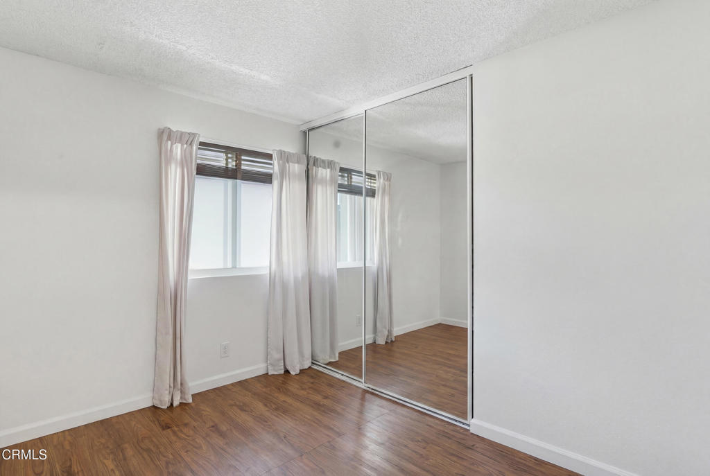 383 E Surfside Drive Property Photo 16