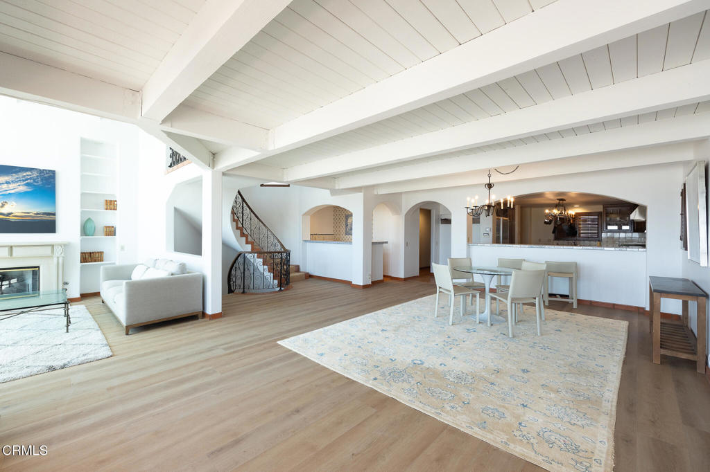 3265 Ocean Drive Property Photo 8