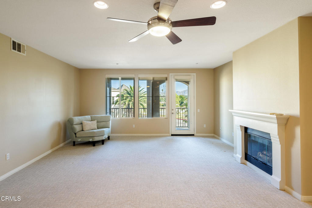 1740 Tanager Street 2-201 Property Photo 4