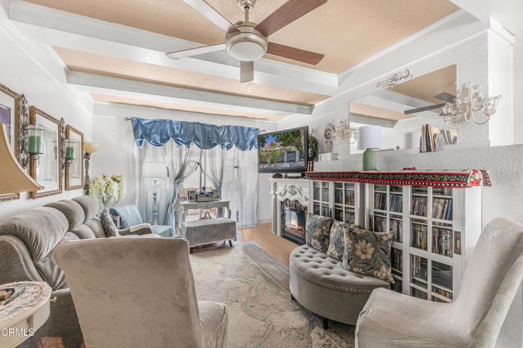 426 Sespe Avenue Property Photo 4