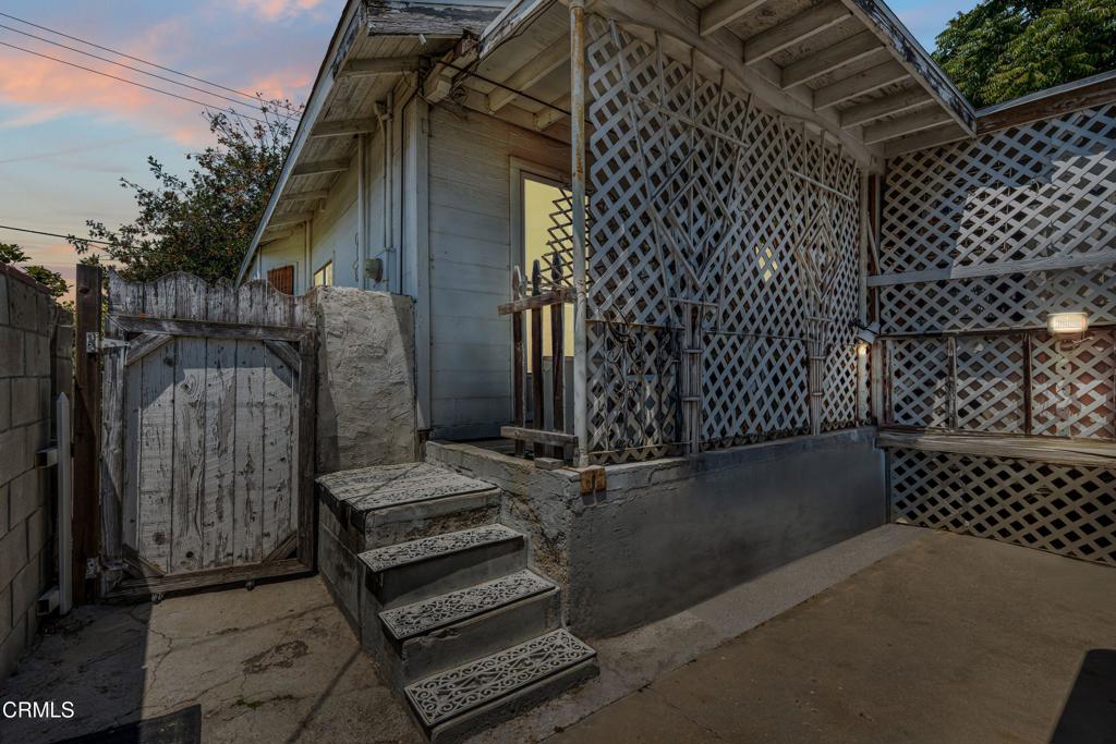 426 Sespe Avenue Property Photo 30