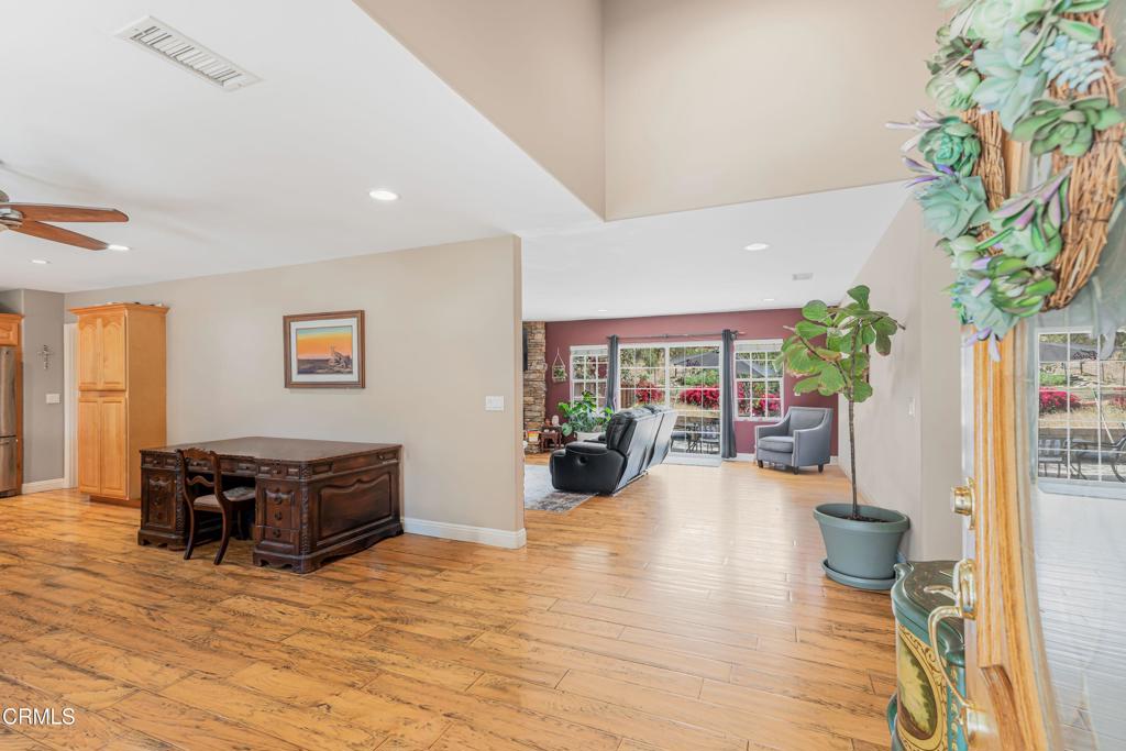 936 El Segundo Drive Property Photo 4