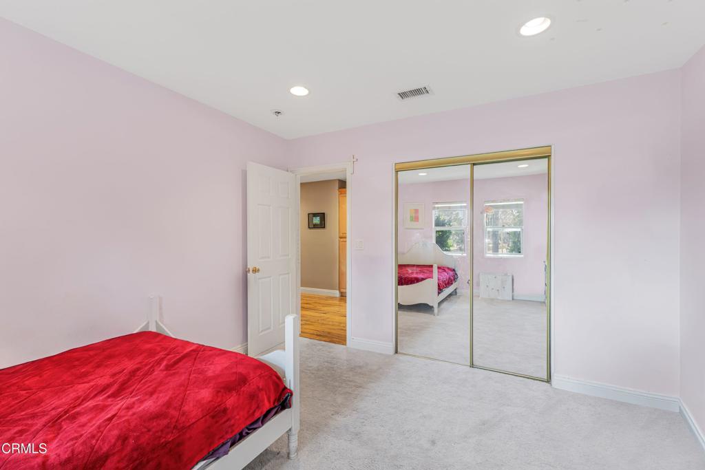936 El Segundo Drive Property Photo 11