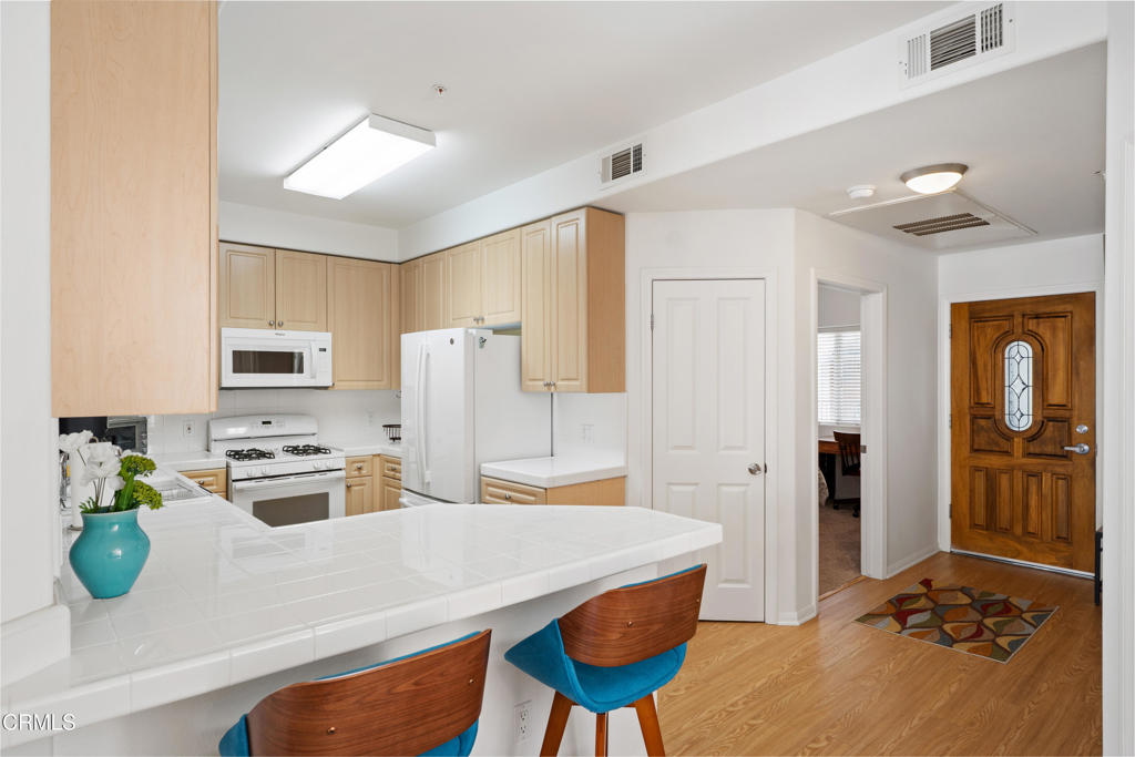 436 Poli Street 308 Property Photo 11